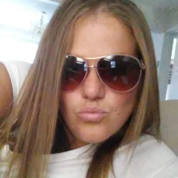 Meet your Posher, Kim - Picture 1 of 1